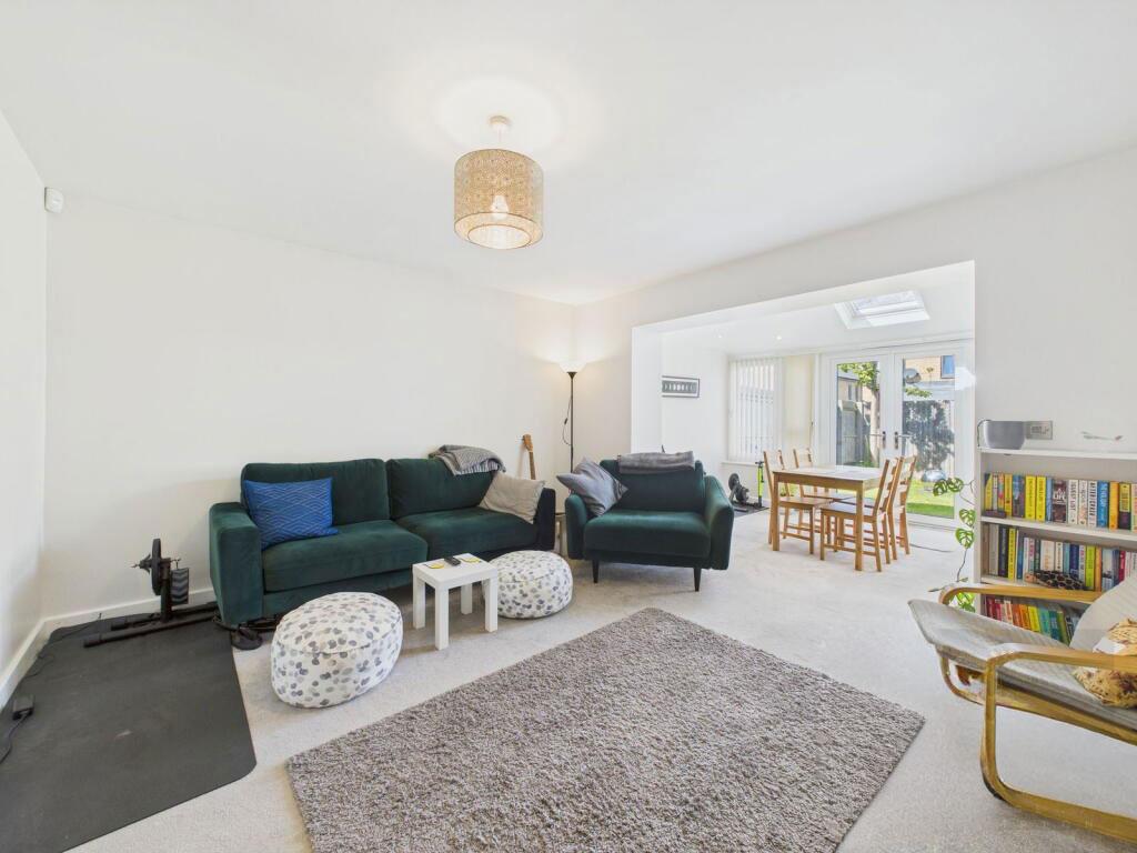 Pascal Mews, Oakgrove, Milton Keynes